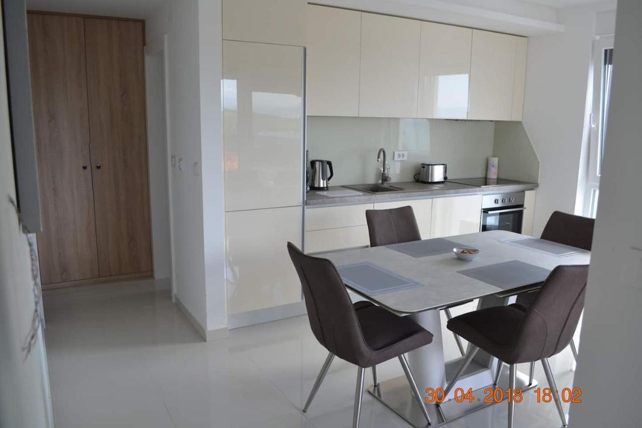My Paradies - Njivice Penthouse*** Exterior photo